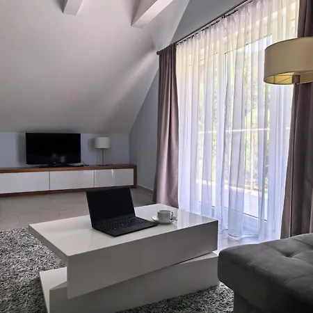 Apartamentczarna Gora Livigno 36 Apartment Sienna (Klodzko)