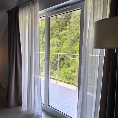 Apartamentczarna Gora Livigno 36
