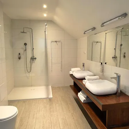 Apartamentczarna Gora Livigno 36 Apartment *